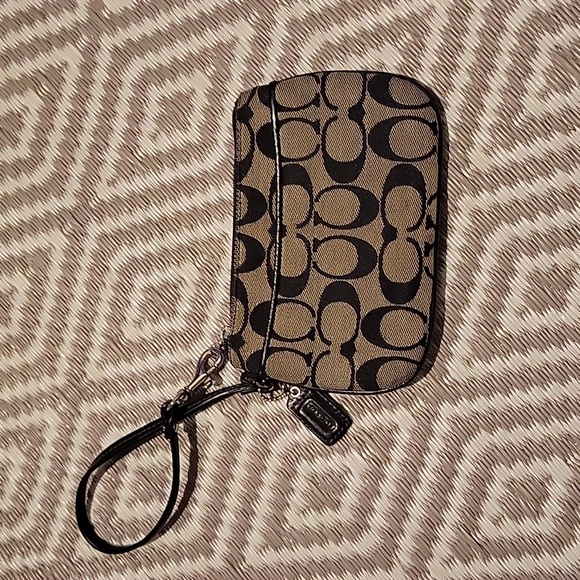 Coach Bags 52 Coach Signature Jacquard Wristlet Poshmark